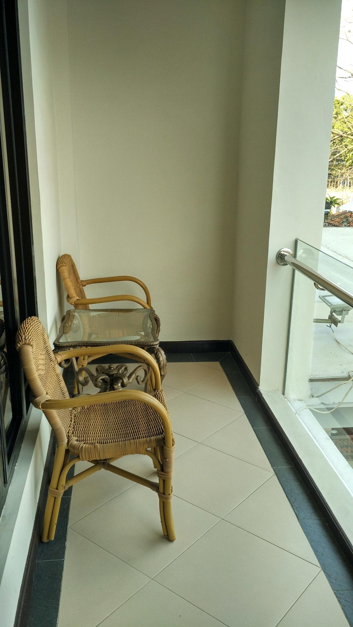 Maxi Hotel Kedonganan Jimbaran  Ngoại thất bức ảnh