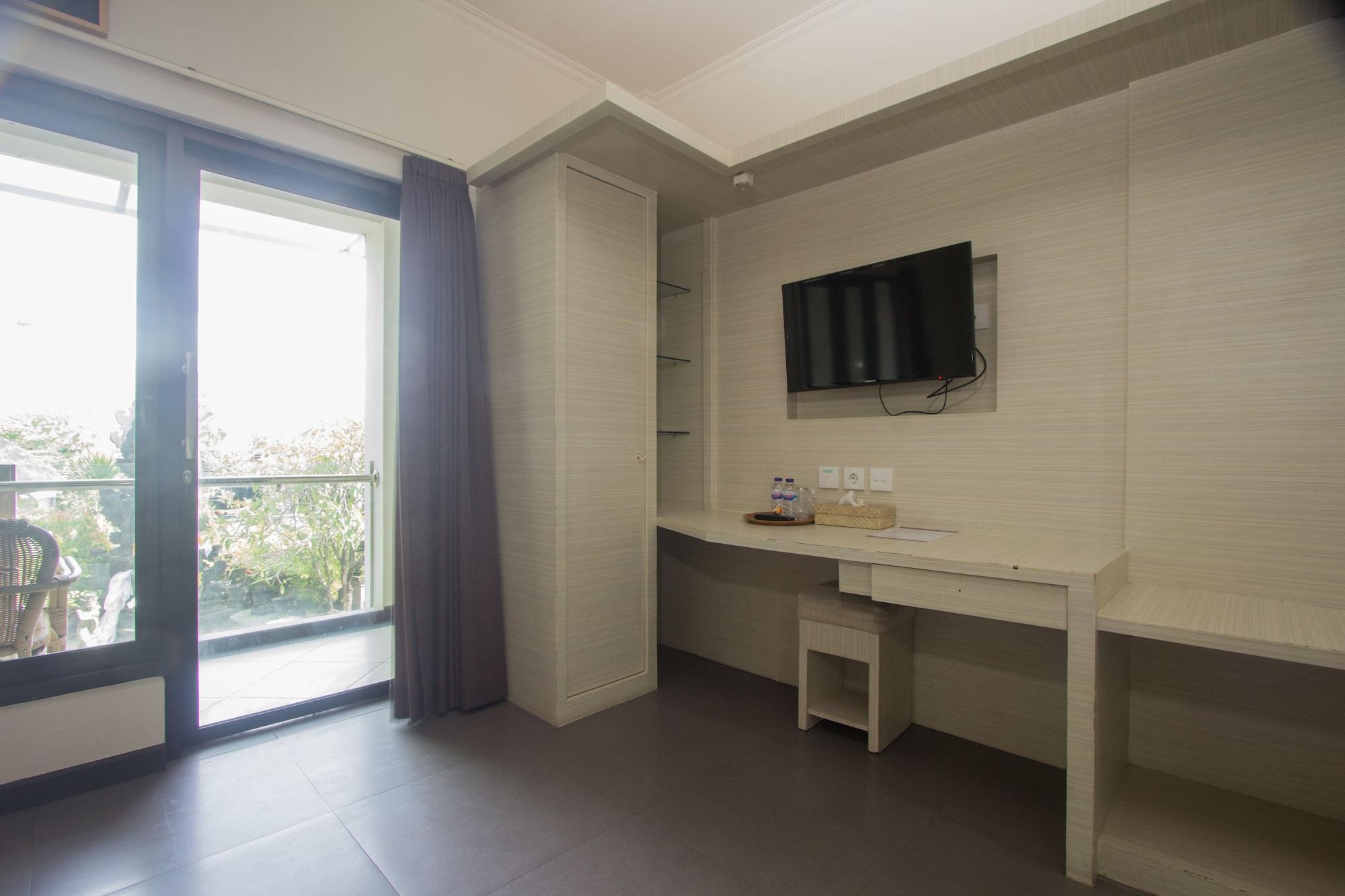Maxi Hotel Kedonganan Jimbaran  Ngoại thất bức ảnh