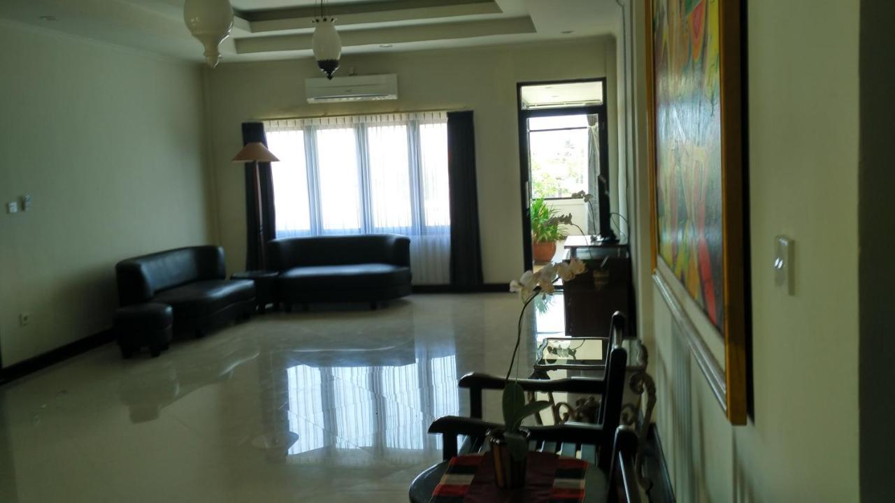 Maxi Hotel Kedonganan Jimbaran  Ngoại thất bức ảnh