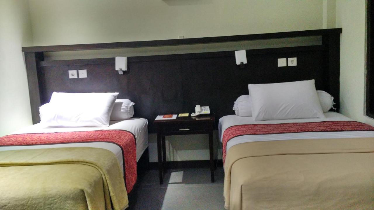 Maxi Hotel Kedonganan Jimbaran  Ngoại thất bức ảnh