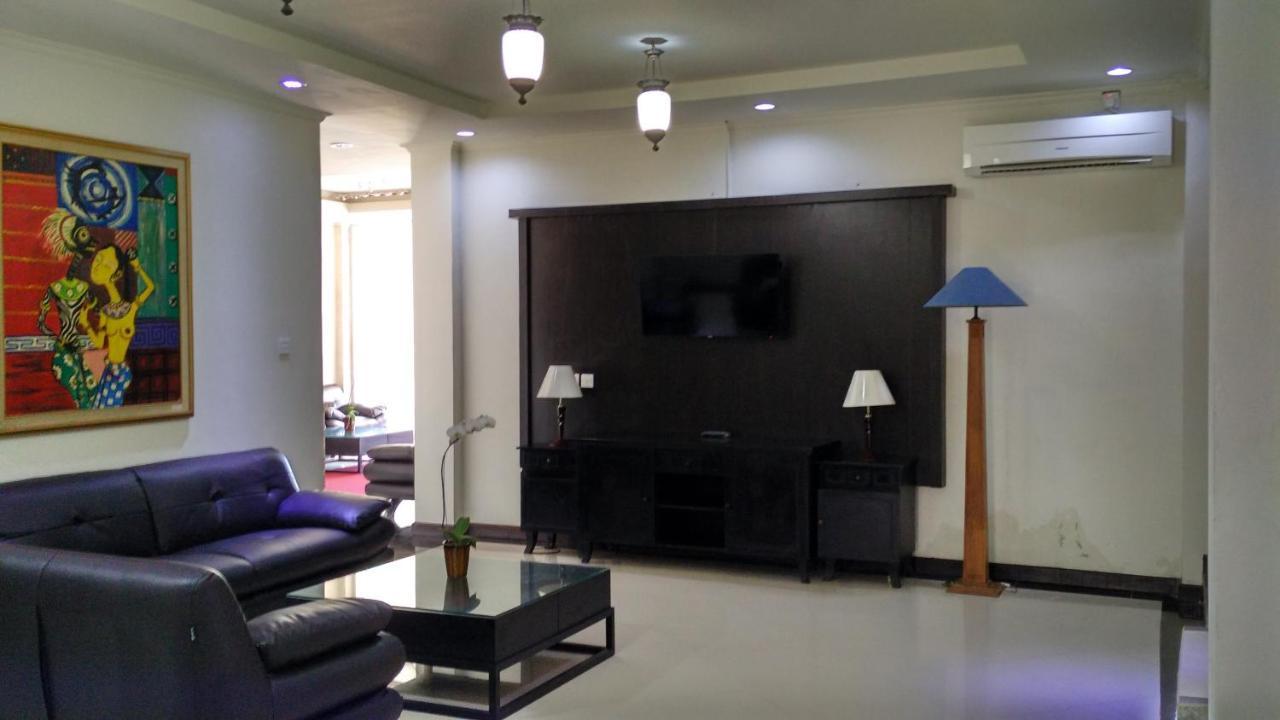 Maxi Hotel Kedonganan Jimbaran  Ngoại thất bức ảnh