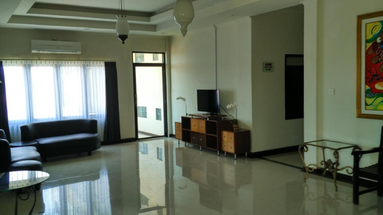 Maxi Hotel Kedonganan Jimbaran  Ngoại thất bức ảnh