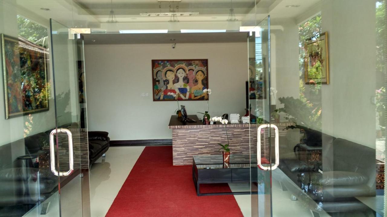 Maxi Hotel Kedonganan Jimbaran  Ngoại thất bức ảnh